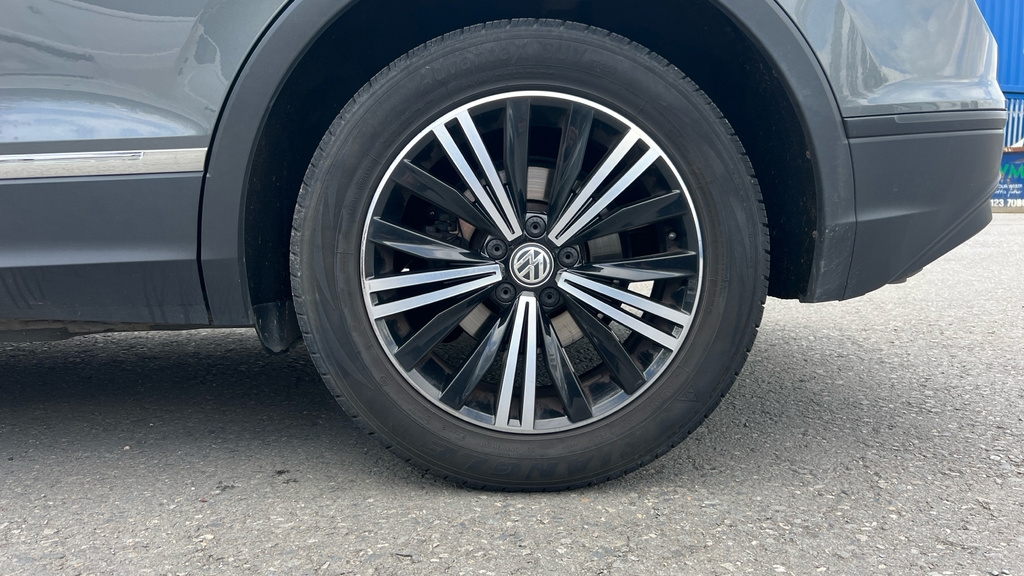 Volkswagen Tiguan Sel Tdi Bluemotion Technology Dsg Black #19