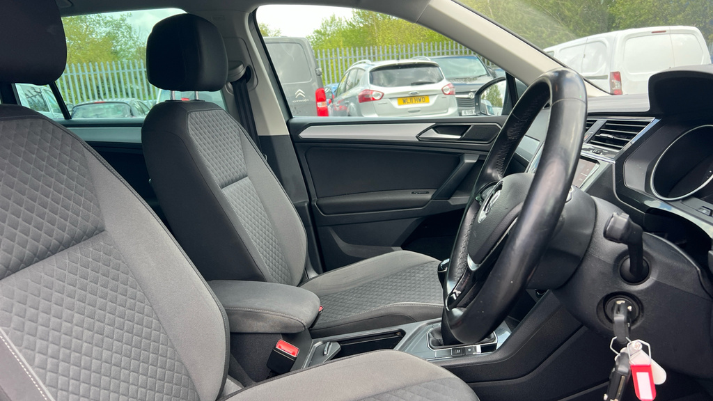 Volkswagen Tiguan Sel Tdi Bluemotion Technology Dsg Black #21