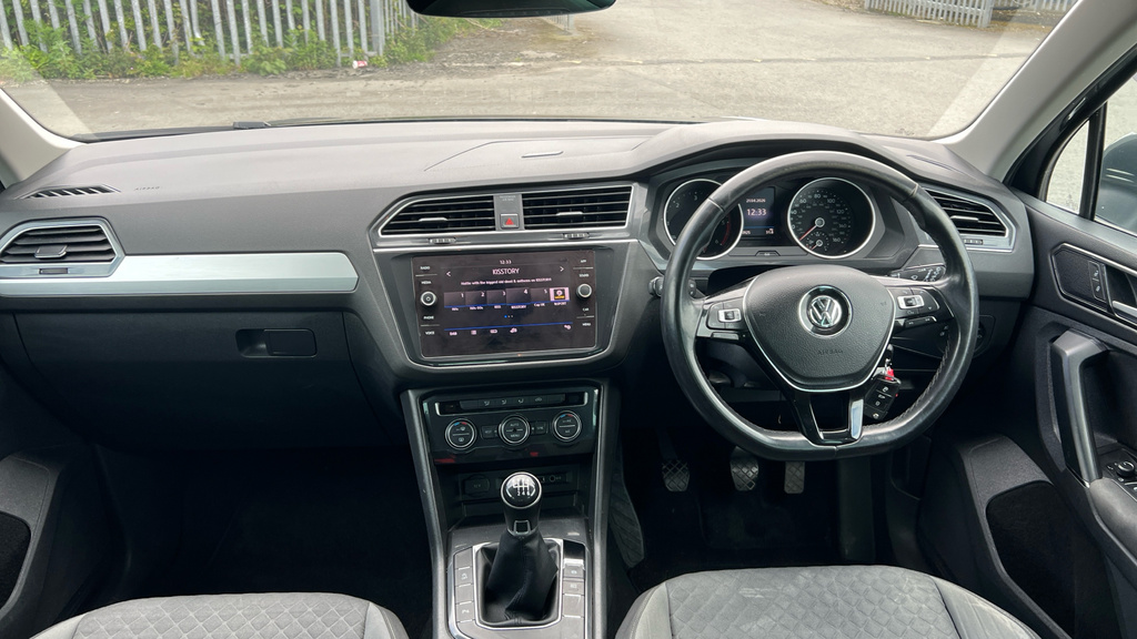 Volkswagen Tiguan Sel Tdi Bluemotion Technology Dsg Black #12
