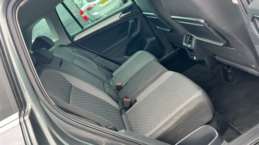 Volkswagen Tiguan Sel Tdi Bluemotion Technology Dsg Black #15