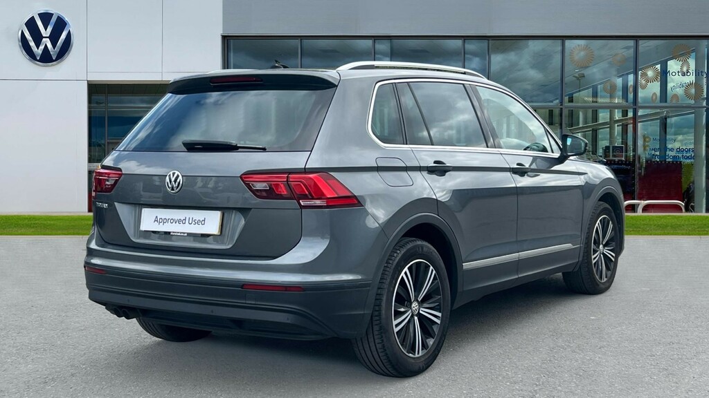 Volkswagen Tiguan Sel Tdi Bluemotion Technology Dsg Black #8
