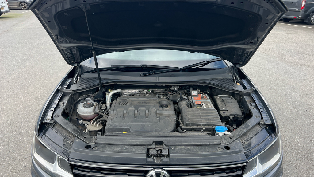 Volkswagen Tiguan Sel Tdi Bluemotion Technology Dsg Black #17
