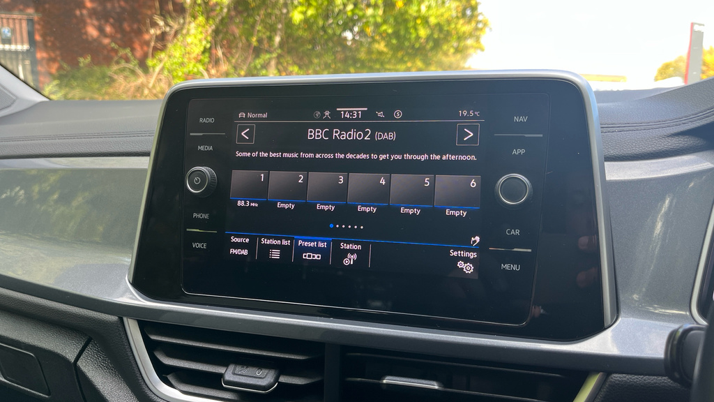 Volkswagen T-Roc T-roc Style Tdi S-a Grey #25