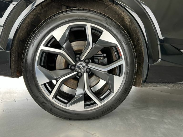 Audi E-tron 50 Black Edition Quattro 71.2Kwh 11Kw Charger Black #23