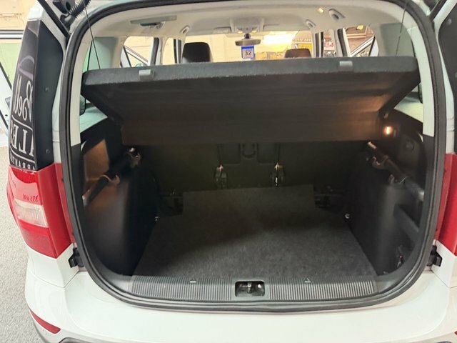 Skoda Yeti Tsi Laurin Klement Silver #27