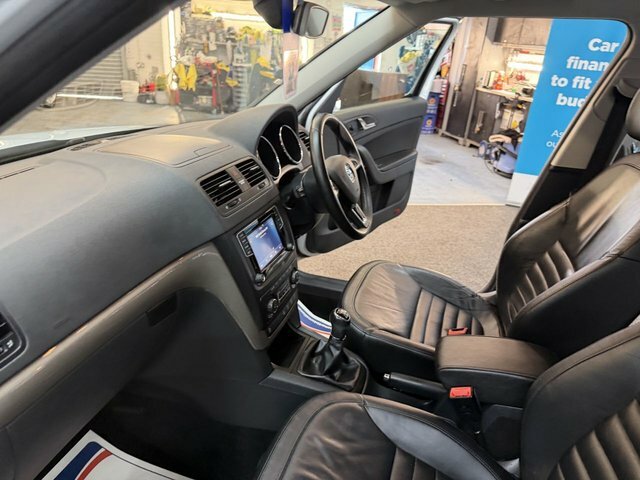 Skoda Yeti Tsi Laurin Klement Silver #11