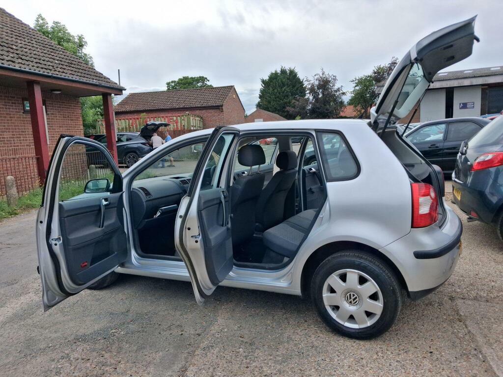 Volkswagen Polo Hatchback 1.4 Twist 200505 Silver #12