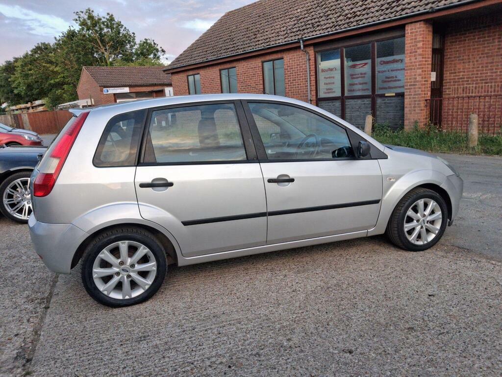 Ford Fiesta 1.25 Finesse  #9