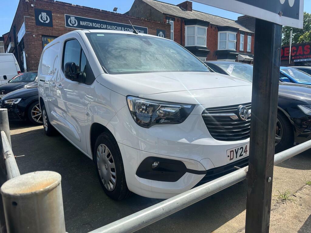 Vauxhall Combo 1.5 Turbo D 2300 Pro L2 H1 Euro 6 S S White
