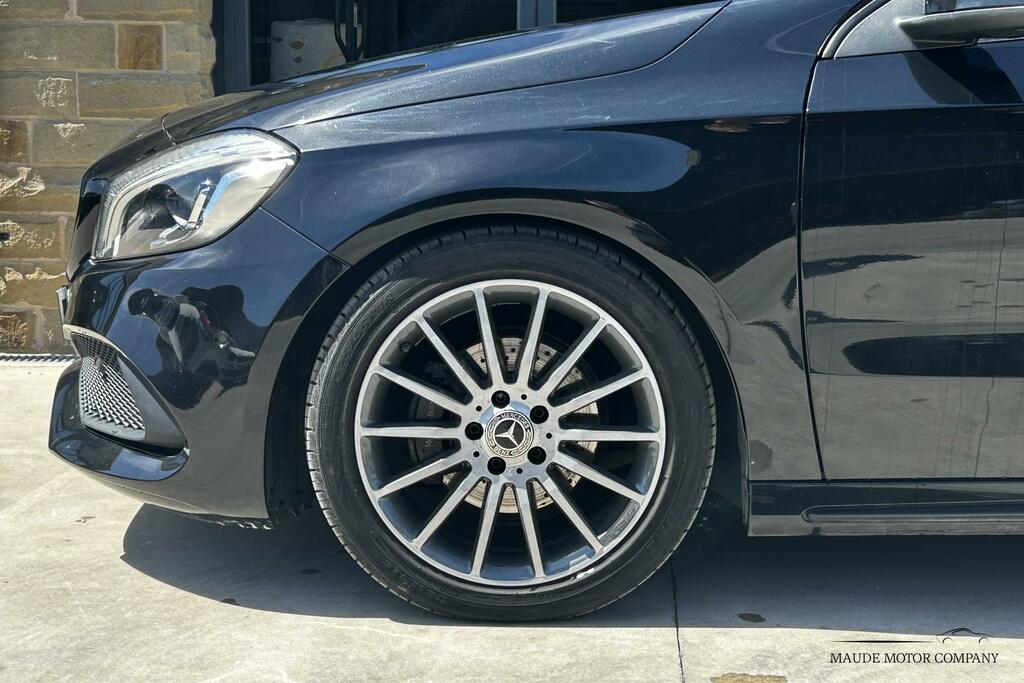 Mercedes-Benz A Class 2.1 A200d Amg Line Premium Hatchback LV16SOE Black #6