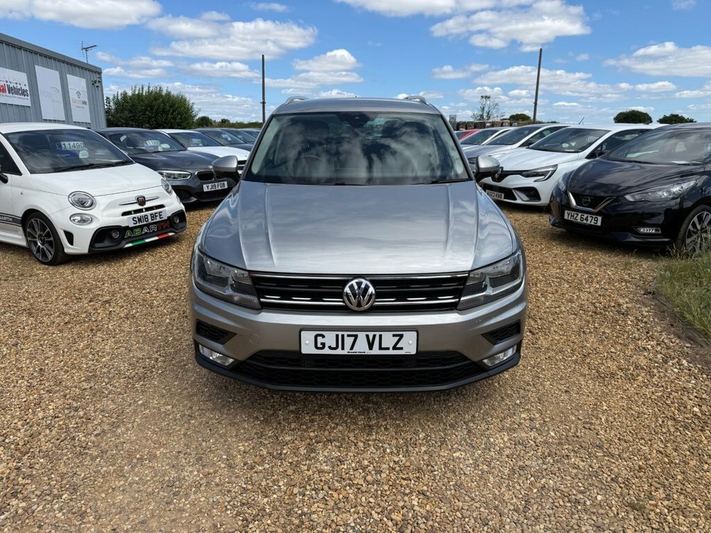 Volkswagen Tiguan 2L Se Navigation GJ17VLZ Silver #2
