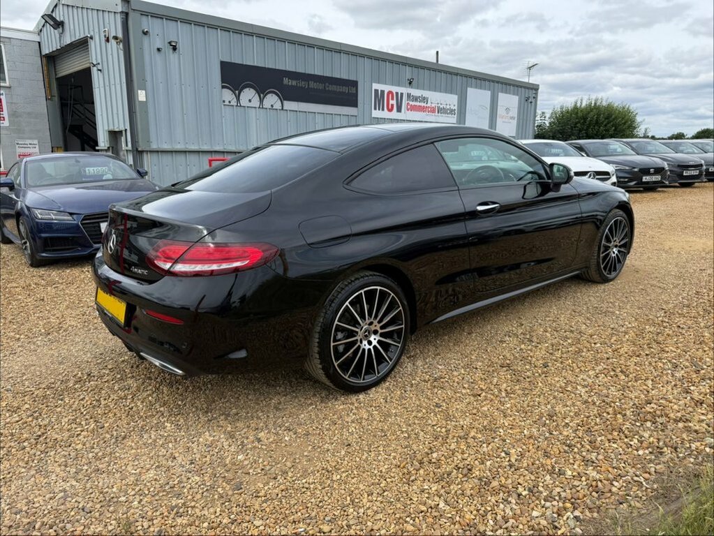 Mercedes-Benz C Class 2L Amg Line Night Edition Black #3