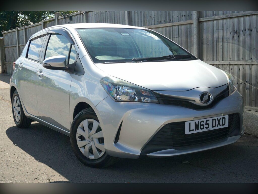 Toyota Yaris 1.33 Dual Vvt-i Icon Hatchback Multidri Silver #3