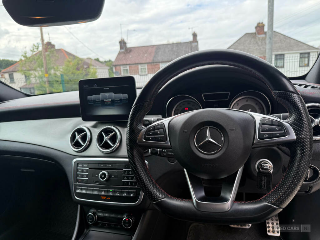 Mercedes-Benz GLA Class Gla 220 D 4Matic Amg Line Premium 5-Door Grey #11