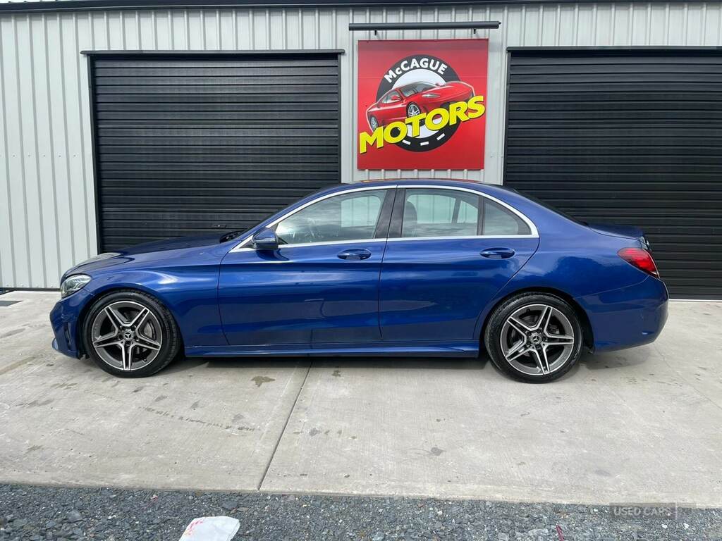 Mercedes-Benz C Class C220d Amg Line 9G-tronic Blue