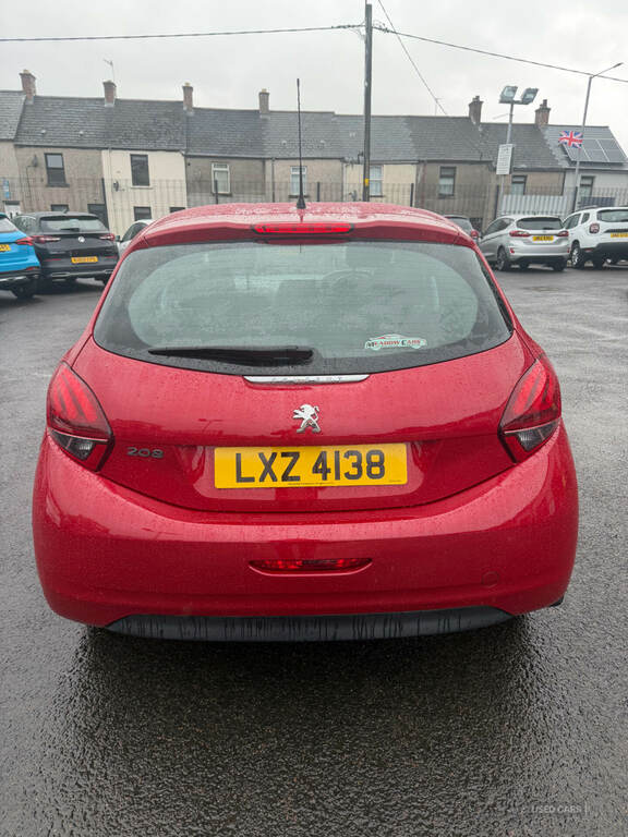 Peugeot 208 1.2 Puretech Allure Premium 82 Bhp Silver #11