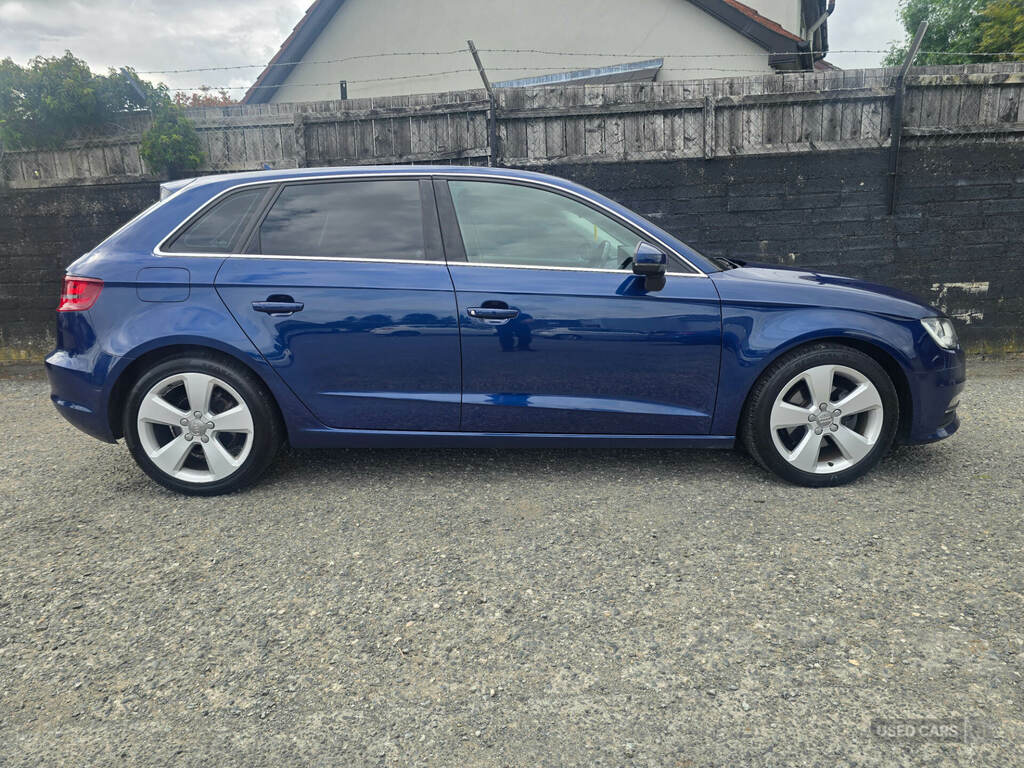 Audi A3 1.6 Tdi 110 Sport Nav BK16OGA Blue #2