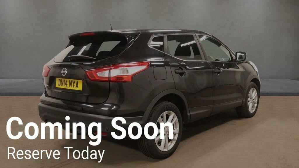 Nissan Qashqai 1.2 Dig-t Acenta Premium 2Wd Euro 5 Ss Black