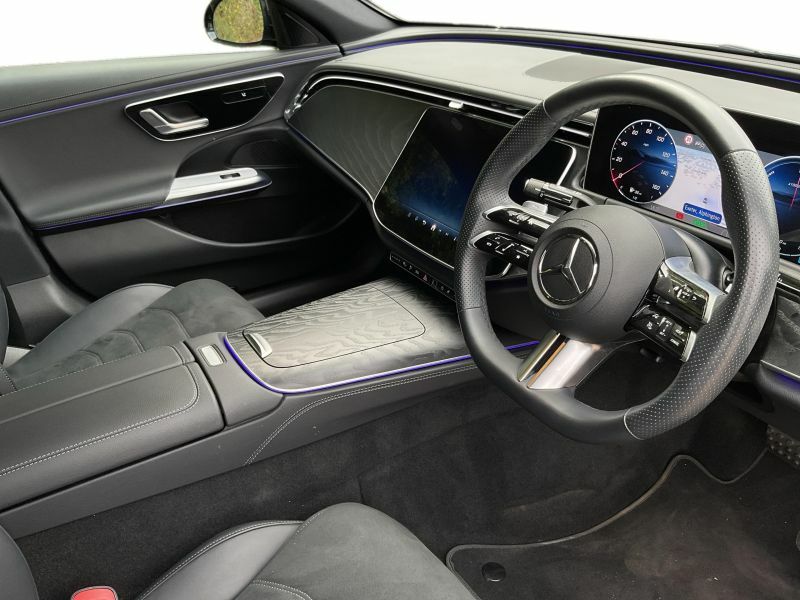 Mercedes-Benz E Class Saloon Black #5
