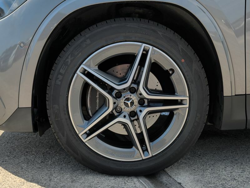 Mercedes-Benz GLA Class 1.3 Gla200h Mhev Amg Line Executive Suv Petr White #21