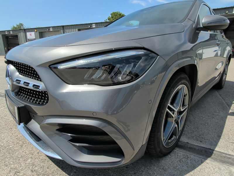 Mercedes-Benz GLA Class 1.3 Gla200h Mhev Amg Line Executive Suv Petr White #20