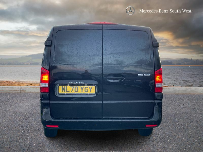 Mercedes-Benz Vito 2.1L 116 Cdi Premium Crew Van Double Cab Diese Silver #9
