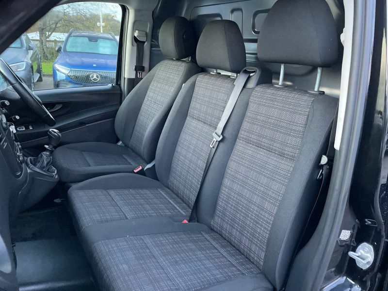 Mercedes-Benz Vito 2.1L 116 Cdi Premium Crew Van Double Cab Diese Silver #11