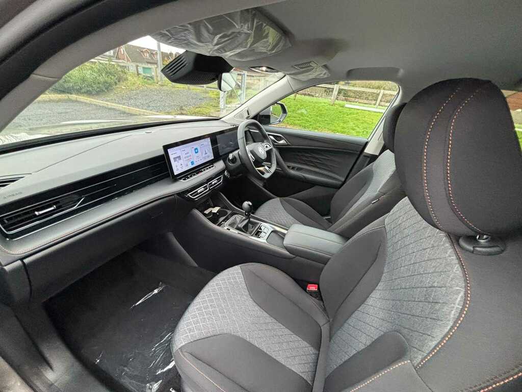MG HS 1.5 T-gdi Se Suv Dct Euro 6 Ss 169 Grey #18