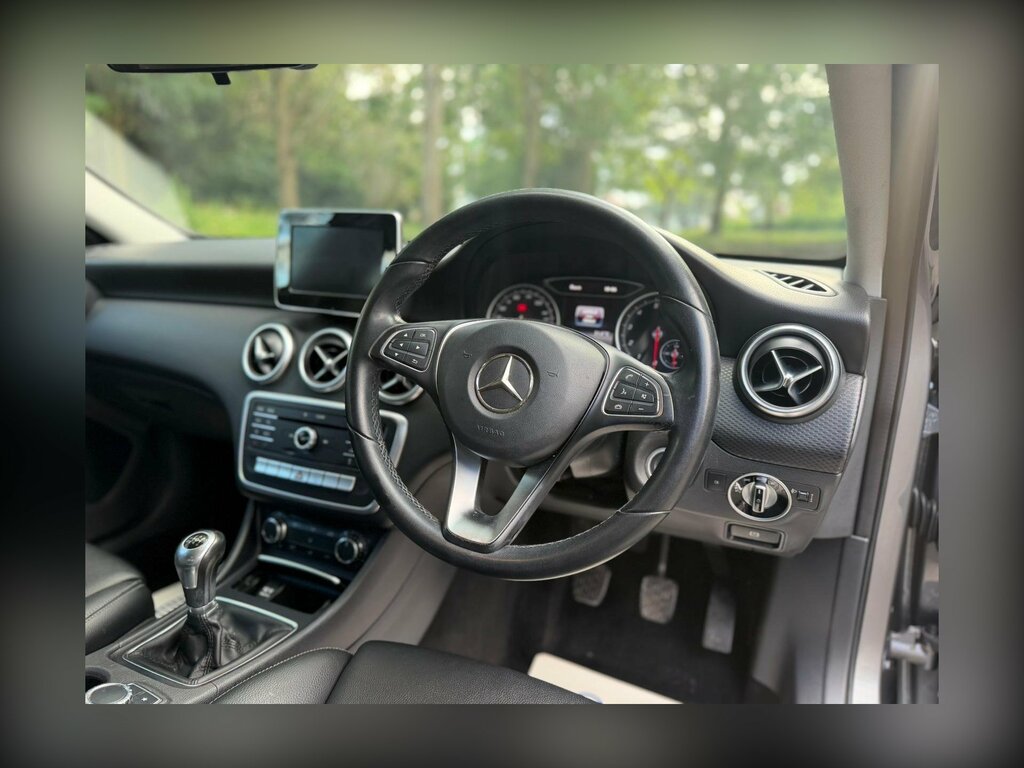 Mercedes-Benz A Class 2.1 A220d Amg Line Premium Plus 7G-dct Euro 6 S Red #8