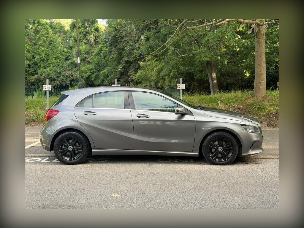 Mercedes-Benz A Class 1.6 A180 Se Euro 6 Ss Grey