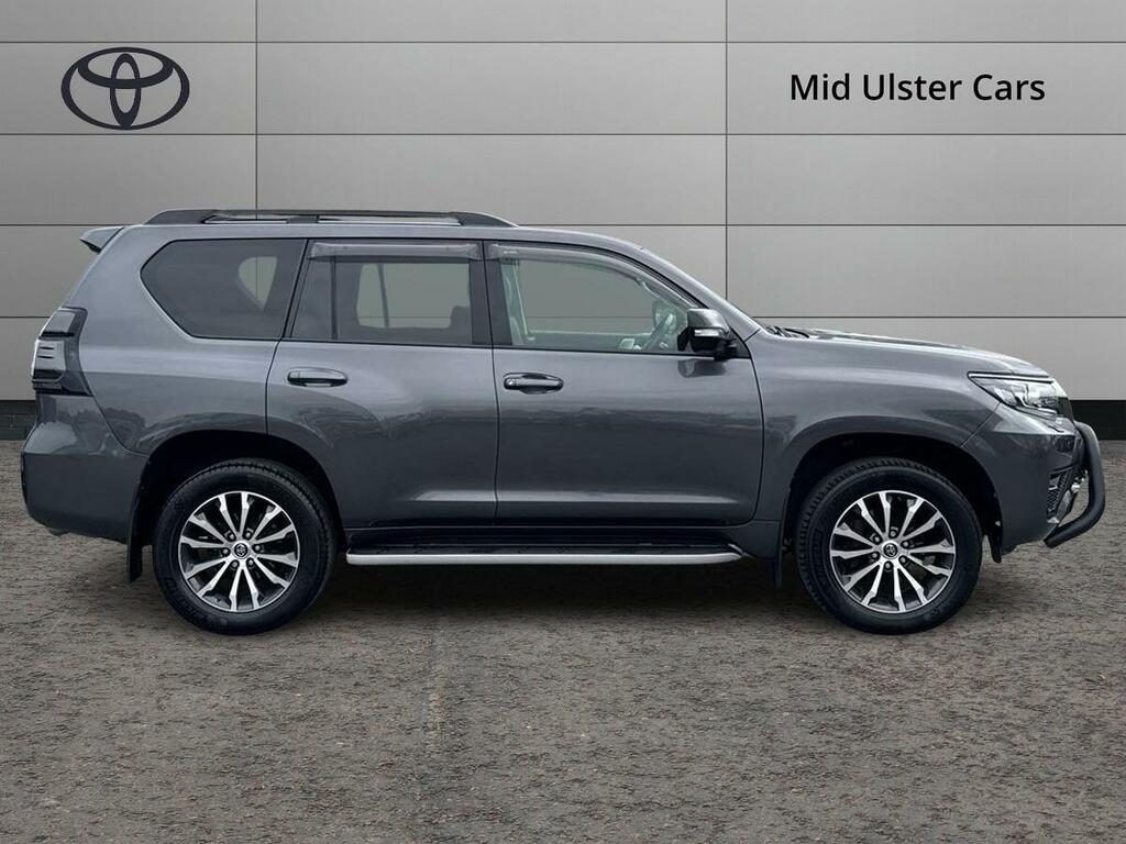 Toyota Land Cruiser 2.8 D-4d 204 Invincible 7 Seats Grey #4