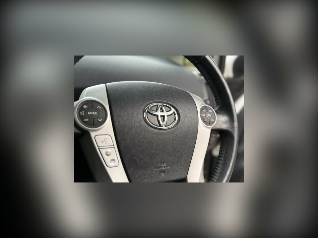 Toyota Prius 1.8 Vvti Plug-in Cvt Silver #44