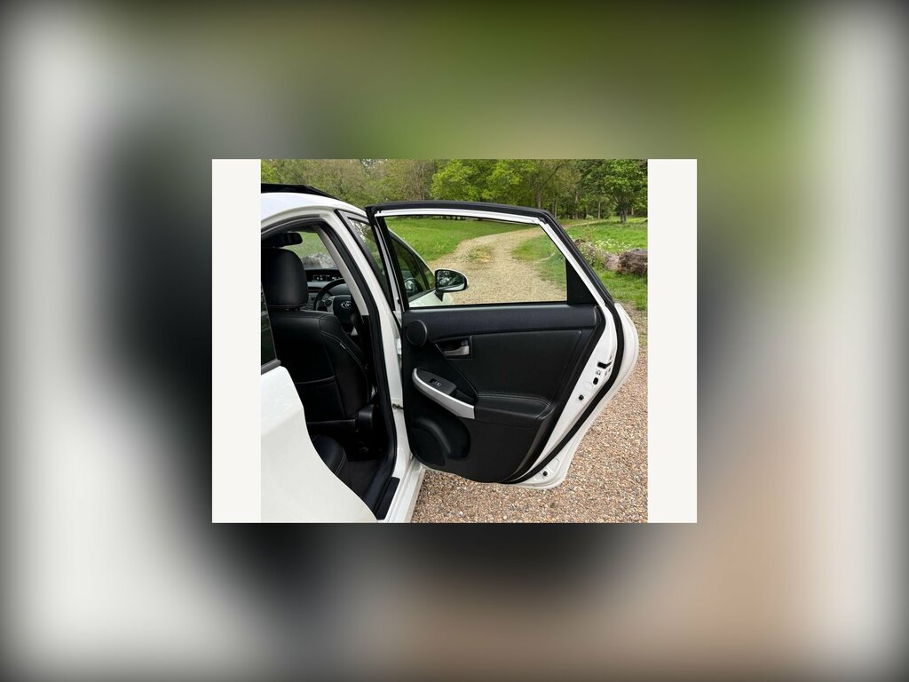 Toyota Prius 1.8 Vvti Plug-in Cvt Silver #48