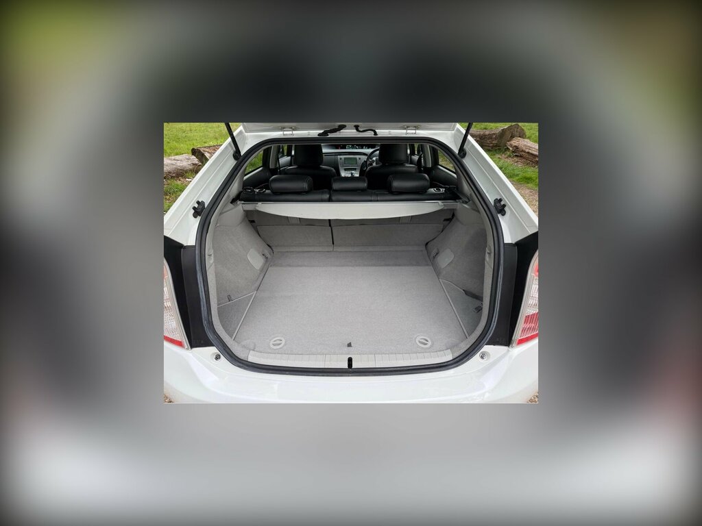 Toyota Prius 1.8 Vvti Plug-in Cvt Silver #11