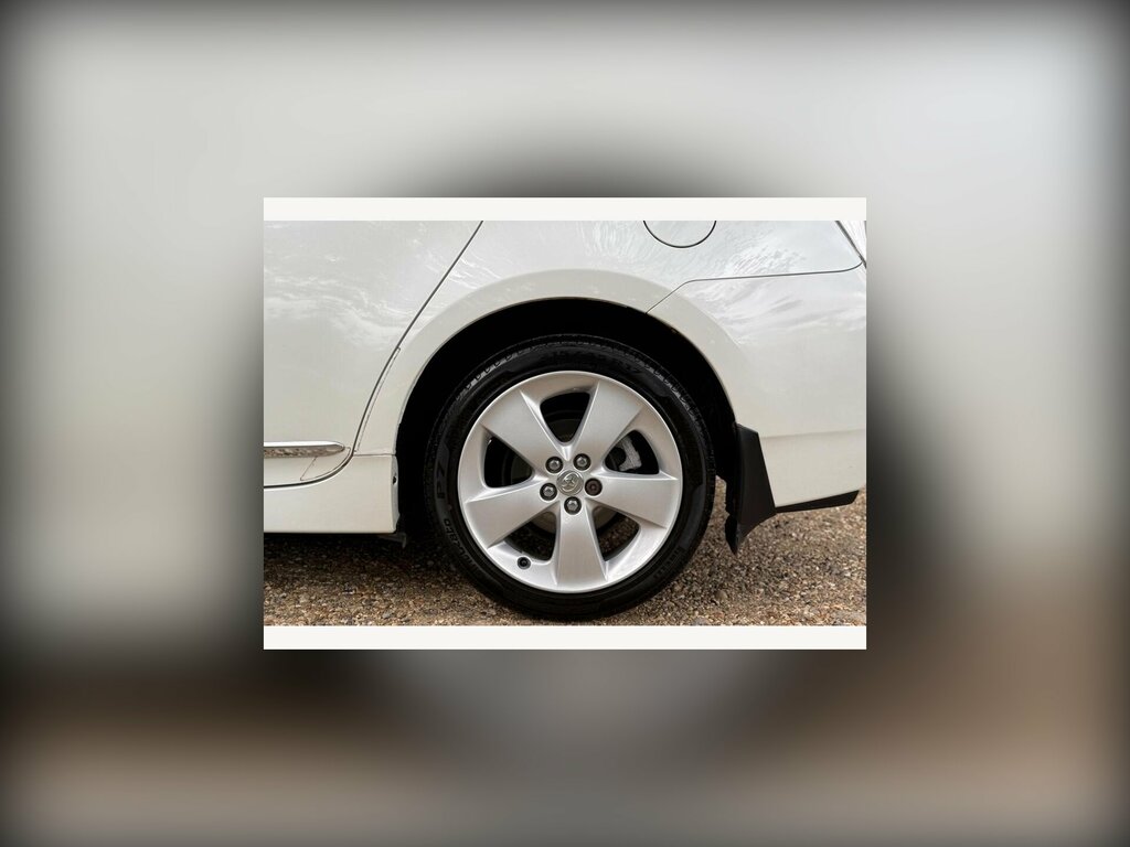 Toyota Prius 1.8 Vvti Plug-in Cvt Silver #7