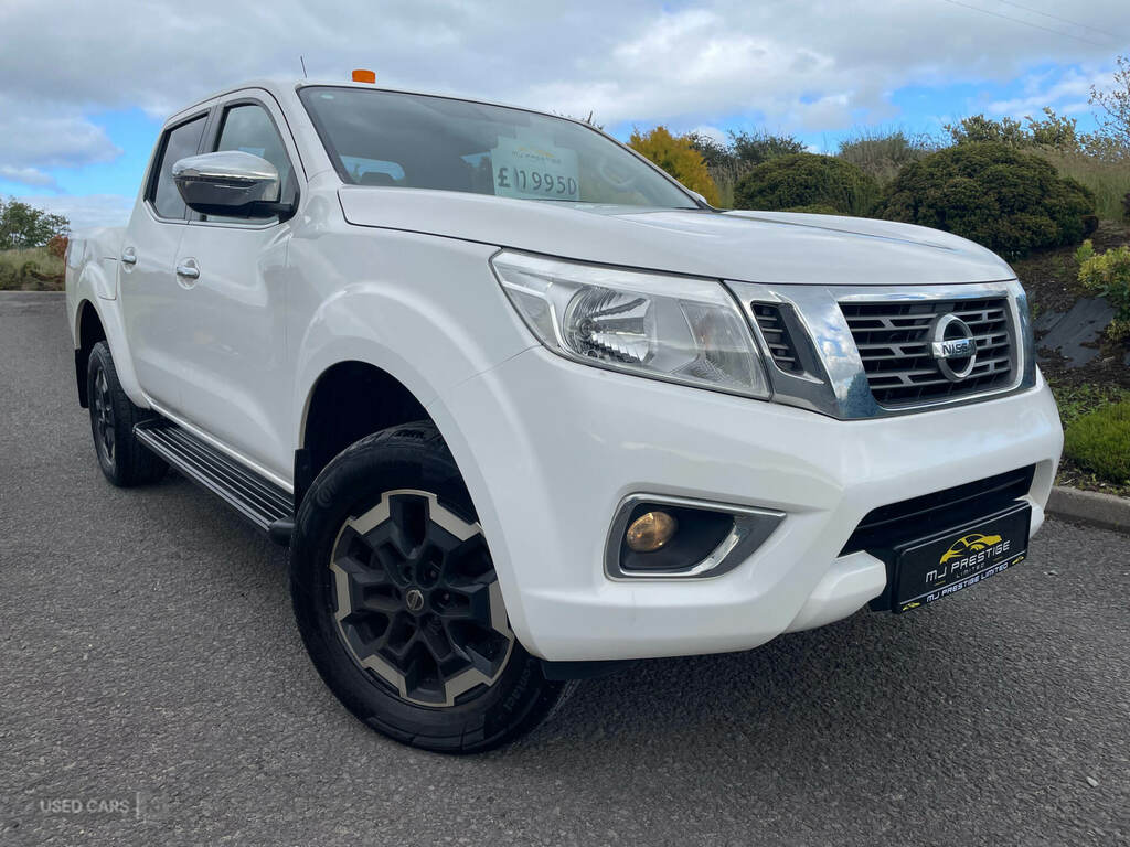 Nissan Navara Double Cab Pick Up N-connecta 2.3Dci 190 Tt 4Wd White