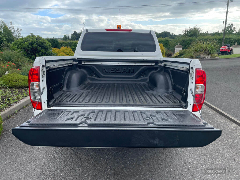Nissan Navara Double Cab Pick Up N-connecta 2.3Dci 190 Tt 4Wd White #6