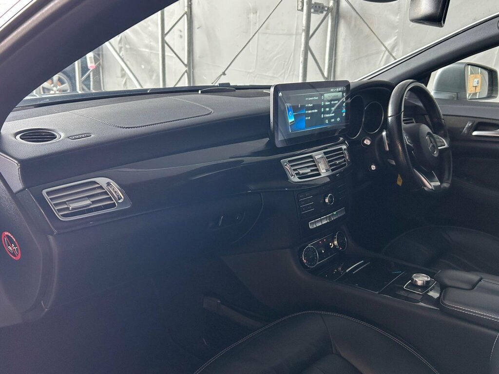 Mercedes-Benz CLS Shooting Brake Silver #24