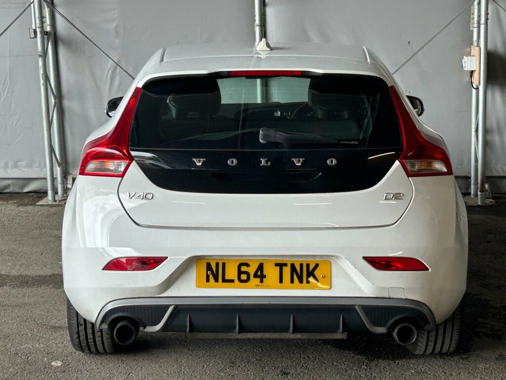 Volvo V40 1.6 D2 R-design Nav Euro 5 Ss White #5