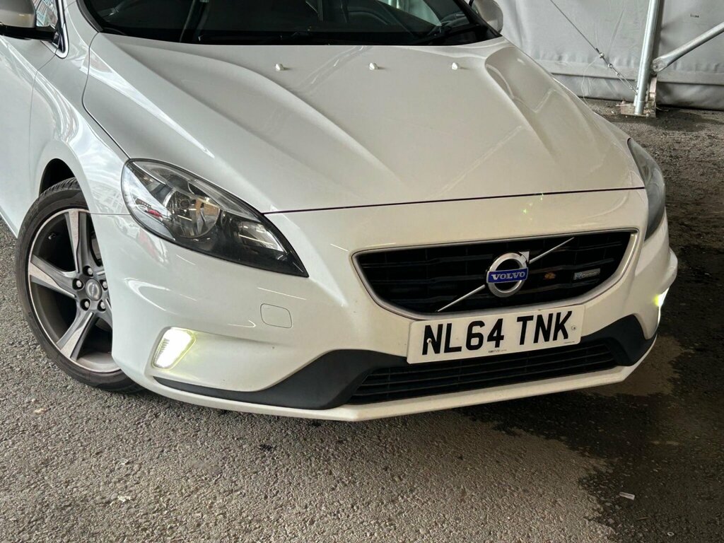 Volvo V40 1.6 D2 R-design Nav Euro 5 Ss White #2