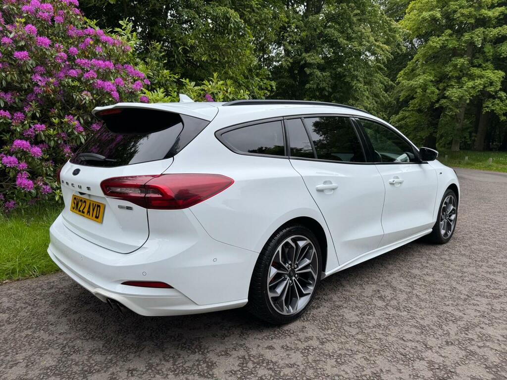 Ford Focus 1.0T Ecoboost Mhev St-line Vignale Euro 6 Ss SW22AYD White #3