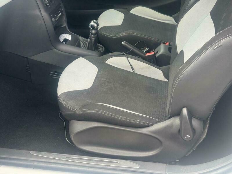 Citroen DS3 1.6 Dstyle Convertible. Sporty. Ulez Red #16
