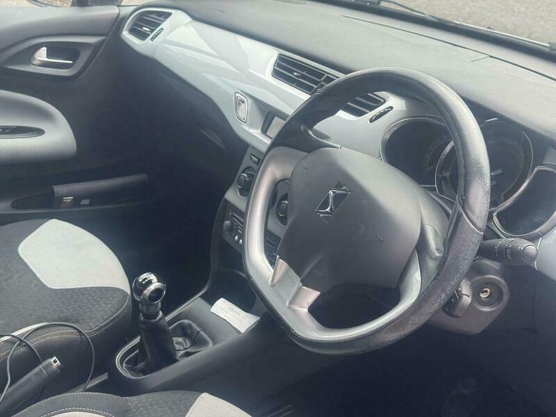Citroen DS3 1.6 Dstyle Convertible. Sporty. Ulez Red #29