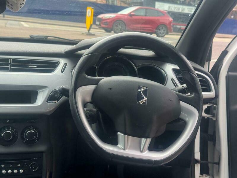 Citroen DS3 1.6 Dstyle Convertible. Sporty. Ulez Red #38