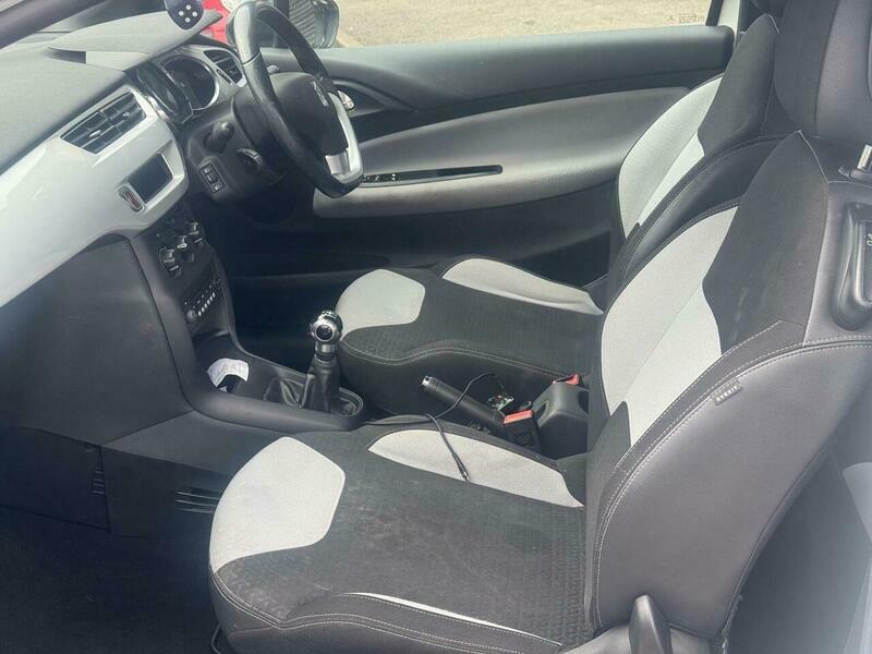 Citroen DS3 1.6 Dstyle Convertible. Sporty. Ulez Red #9