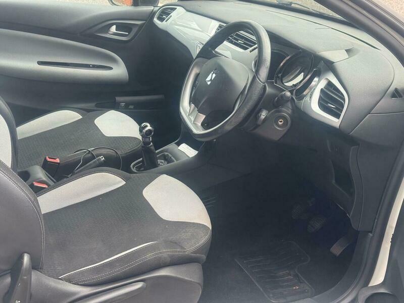 Citroen DS3 1.6 Dstyle Convertible. Sporty. Ulez Red #26