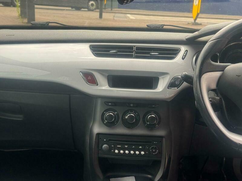 Citroen DS3 1.6 Dstyle Convertible. Sporty. Ulez Red #36
