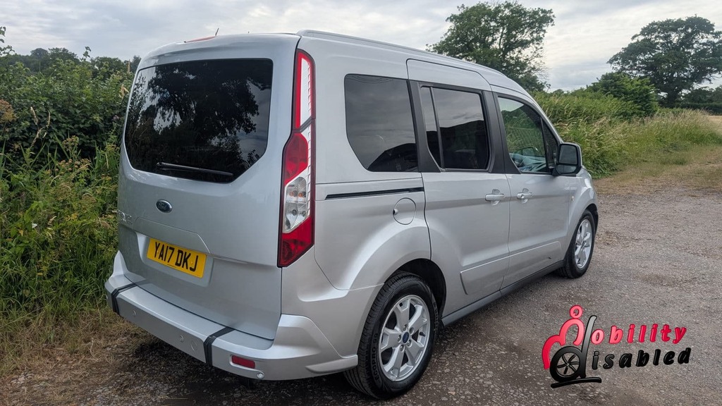 Ford Tourneo Connect Diesel YA17DKJ Silver #4