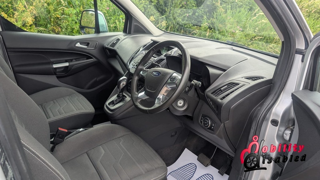 Ford Tourneo Connect Diesel YA17DKJ Silver #5