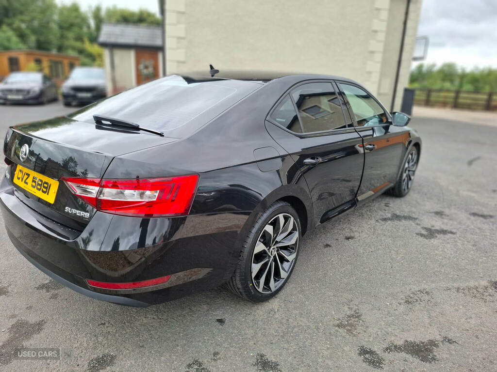 Skoda Superb Tdi CVZ5891 Black #4